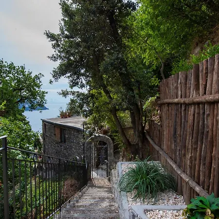 Villa - Elio *